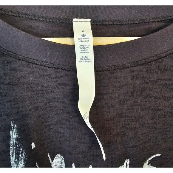 Lululemon Women’s Lightest Cropped Tee Expression | Black Yoga Graphic Size 4 - Picture 3 of 7